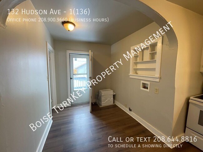 Building Photo - 132 Hudson Ave