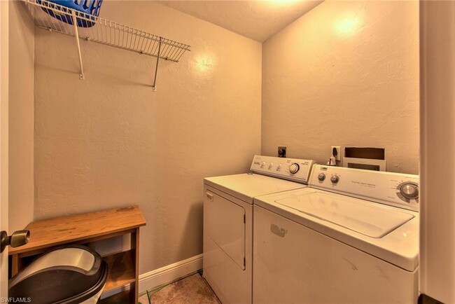 Building Photo - 9895 Citadel Ln