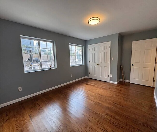 Building Photo - 4299 Kepler Ave