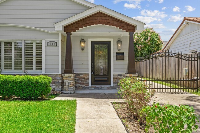 Building Photo - 1705 Althea Dr