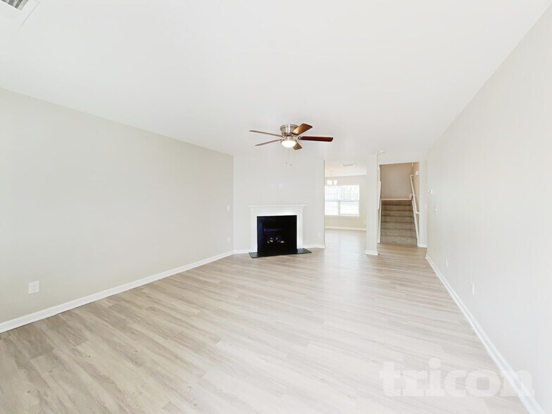Building Photo - 209 Lilah Ln
