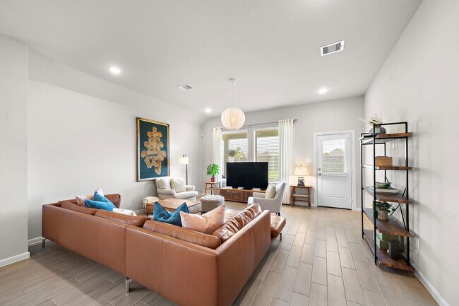 Building Photo - 29330 Sweet Orange Ct