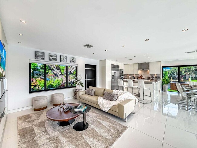 Building Photo - 2628 SE 10th St