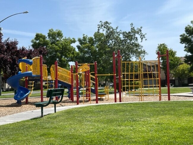 Building Photo - Gated community