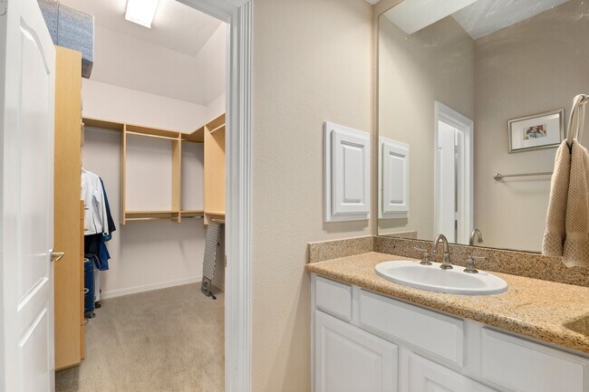 Building Photo - 8407 Iron Tree Ln