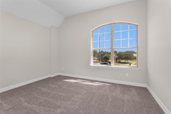 Building Photo - 24015 Richglen Court