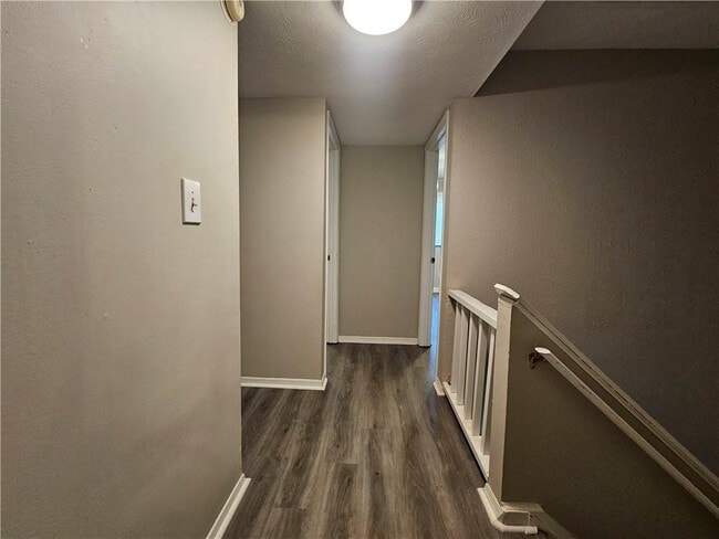 Building Photo - 1192 Ashborough Dr
