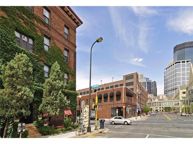 Building Photo - 1204 Harmon Pl