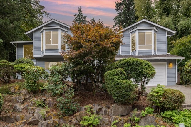 Building Photo - 5 bed 4 bath home in somerset available 9/1