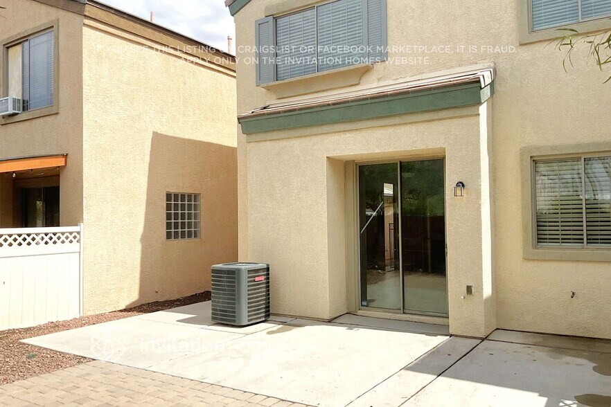 Building Photo - 5326 Coral Ribbon Ave