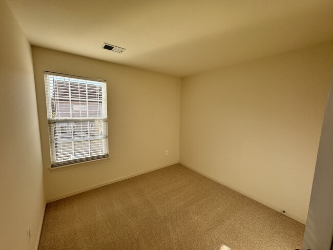 Building Photo - 12641 Terranova Ln