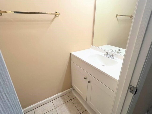 Building Photo - 8067 Creekstone Way