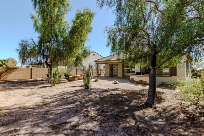 Building Photo - 800 E Tonto Pl