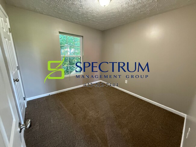 Building Photo - 3 bedroom, 2 bathroom home in White Pine