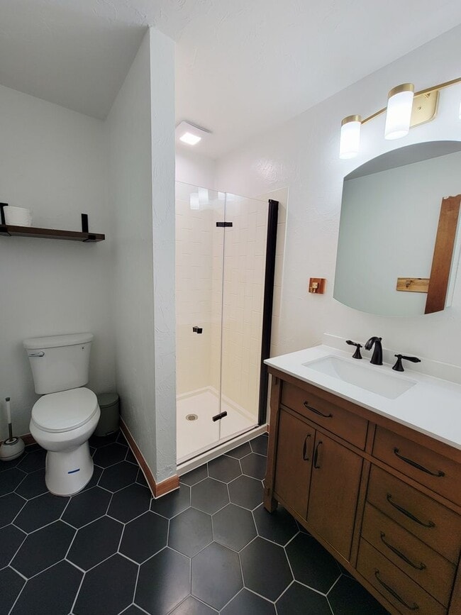 Building Photo - Pet-Friendly Rental with Fenced Yard & Bon...