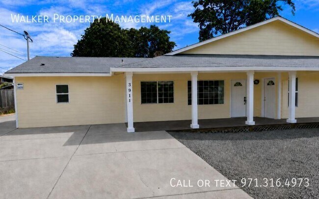 Building Photo - 3911 NE Gdn Dr