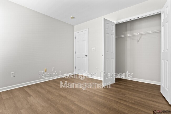 Building Photo - 2297 Spurr Rd