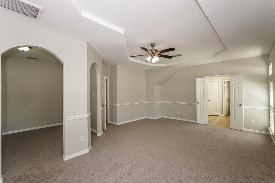 Building Photo - 1114 Fleming Ct