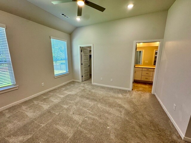 Building Photo - 3909 SW Pecan Cir