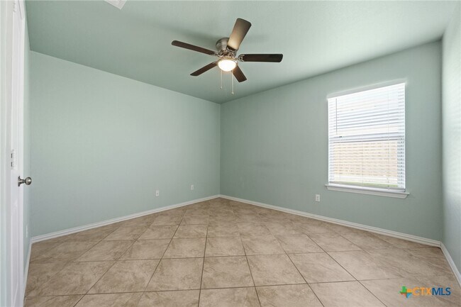Building Photo - 3410 Cottonpatch Dr