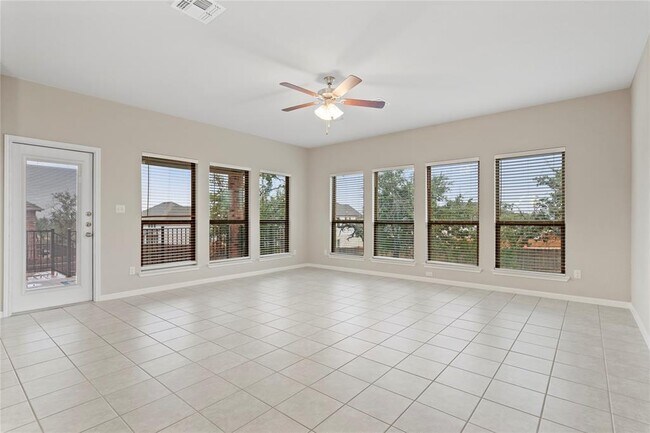 Building Photo - 244 Scenic Hills Cir