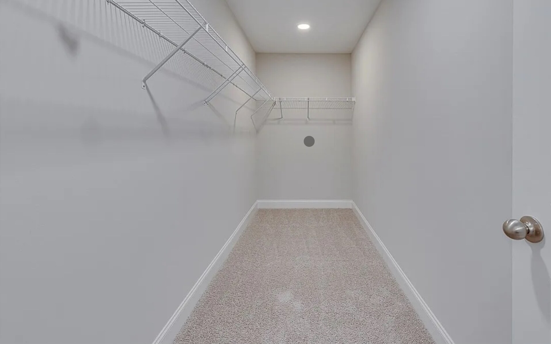 Building Photo - 213 Legacy Ln