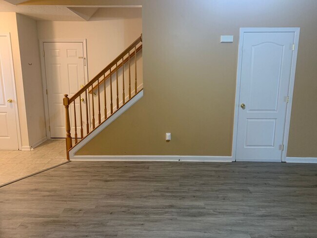 Building Photo - 1 Floor Living! Wheatland Condo 2 Bed 2 Ba...