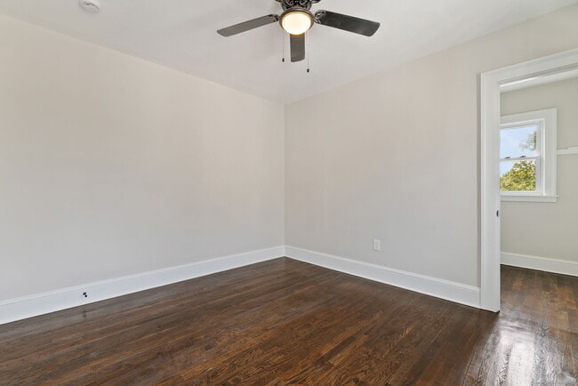 Building Photo - 279 Linwood St