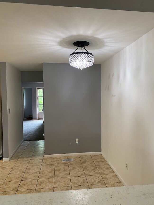 Building Photo - 3112-3114 Honeycutt Cir