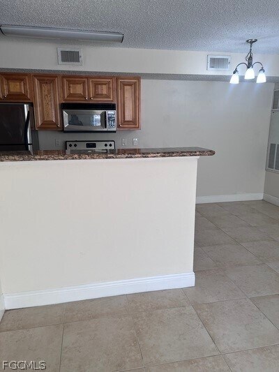 Building Photo - 12571 Equestrian Cir