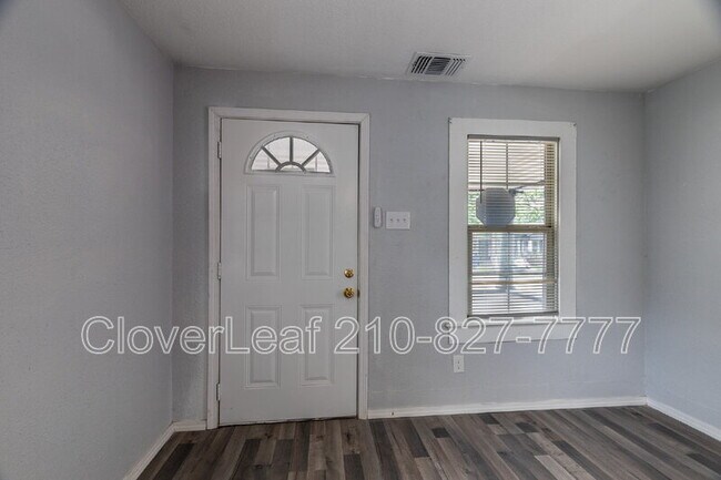 Building Photo - 631 Potomac St
