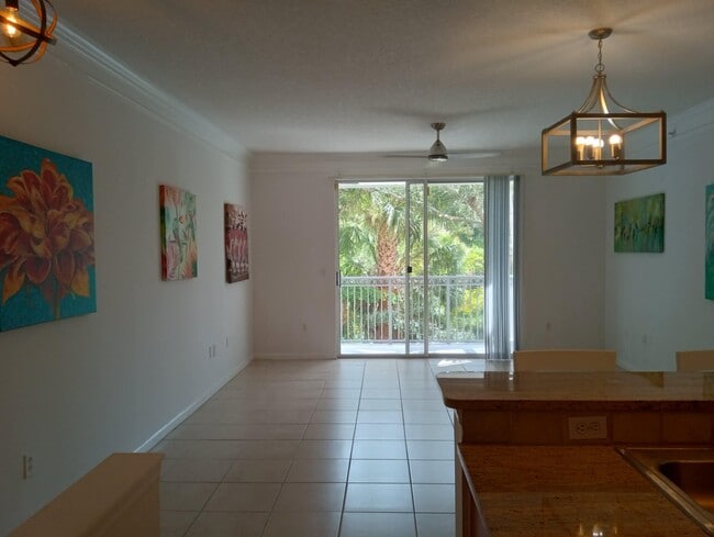 Building Photo - 2018 Alta Meadows Ln