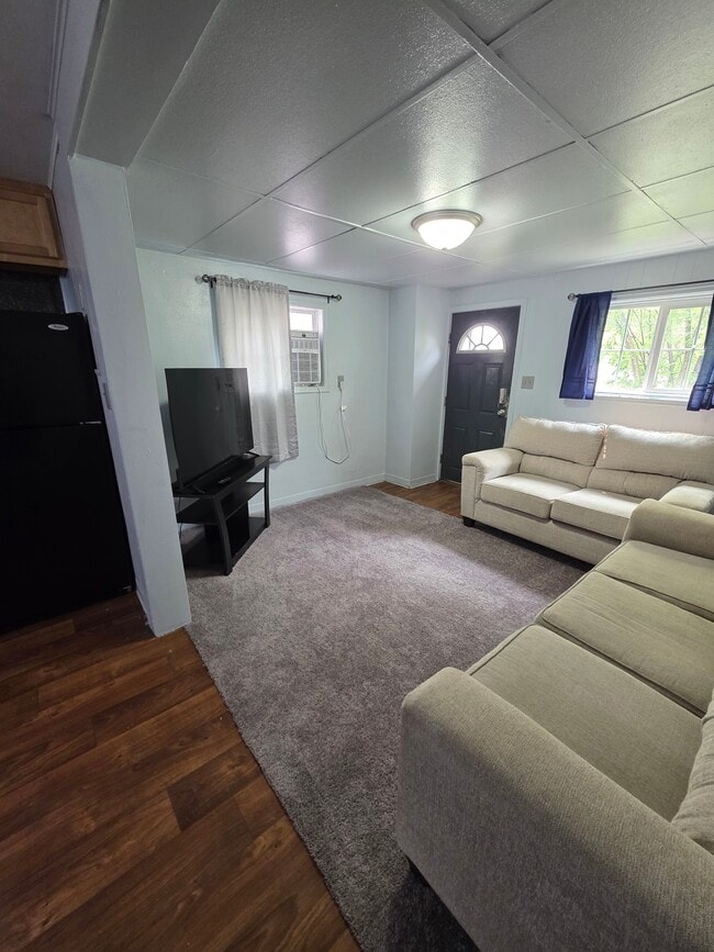 Building Photo - 505 S 10th St