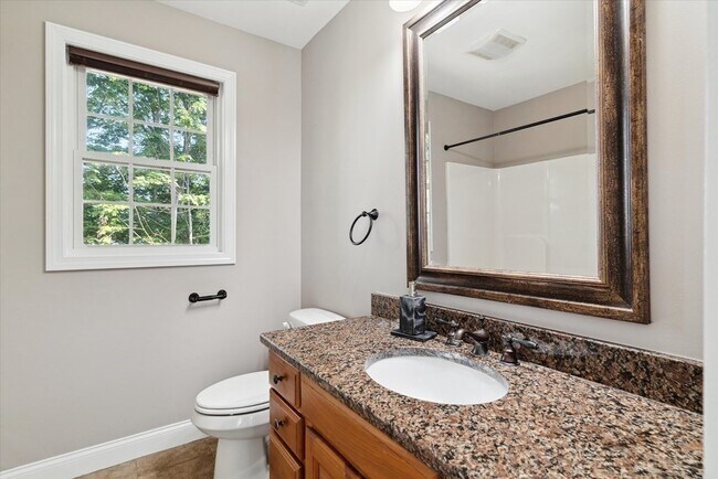 Building Photo - 19 Benjamin Ln