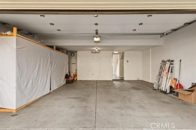 Building Photo - 15210 Henry Way
