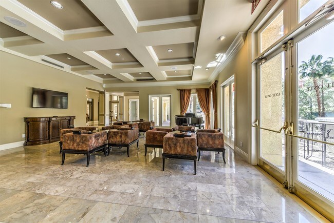 Building Photo - 270 E Flamingo Rd