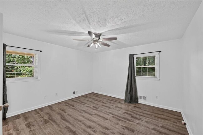 Building Photo - 1714 S Johnson Ferry Rd NE