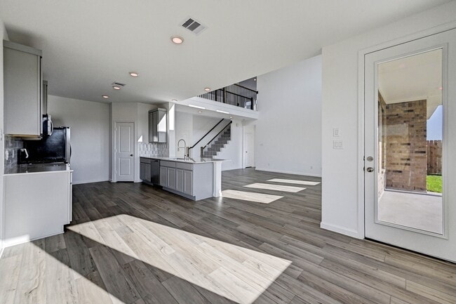 Building Photo - 2605 Mackinac Bay Dr