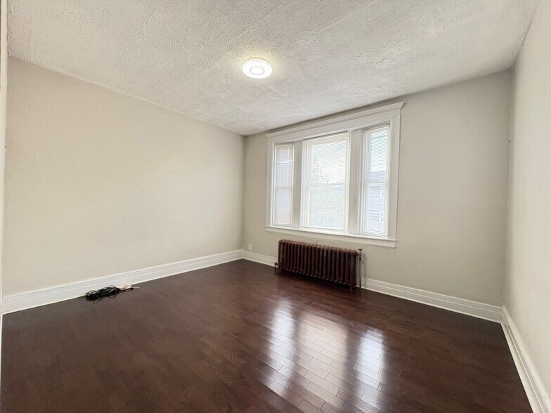 2B - 264 Palisade Ave