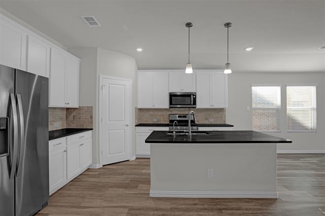 Building Photo - 628 Fawn Valley Dr