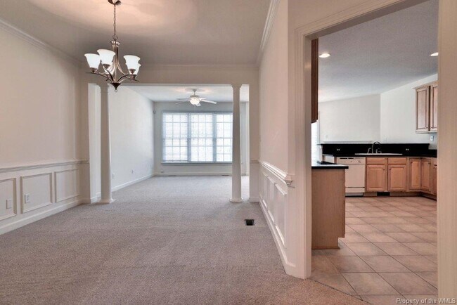 Building Photo - 104 Chanticleer Ct