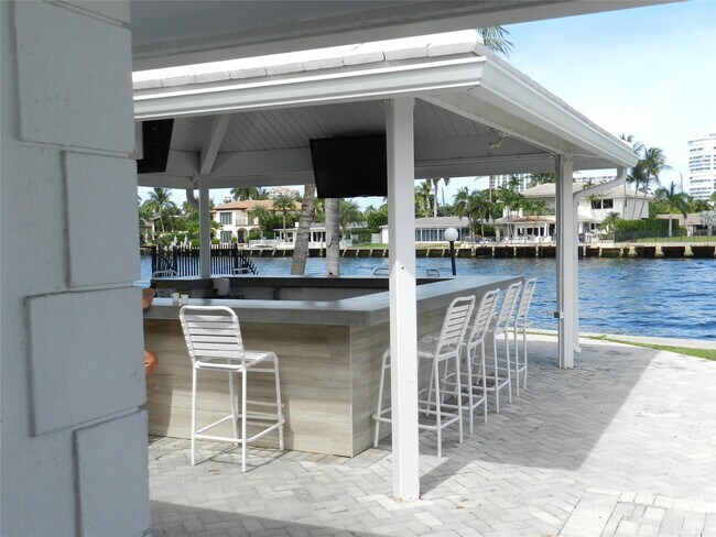 Building Photo - 6307 Bay Club Dr