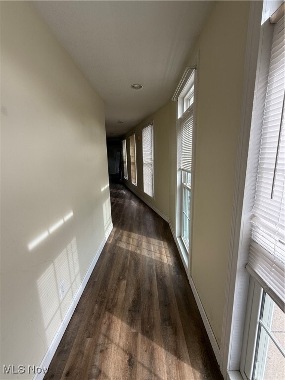 Building Photo - 915 Main St