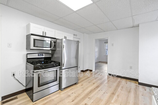 Building Photo - 2721 Berg St