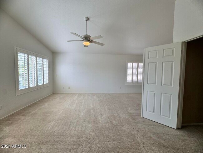 Building Photo - 1873 W Falcon Dr