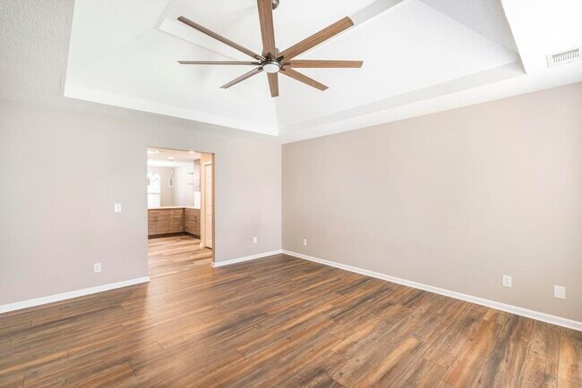 Building Photo - 115 Lauren Ln