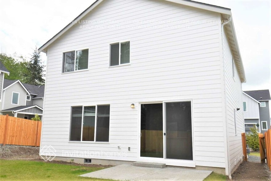 Building Photo - 6113 47th Pl NE