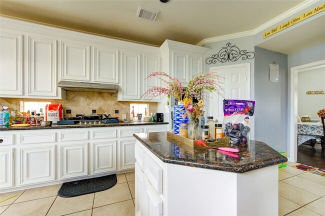 Building Photo - 5911 Canyon Brook Ct