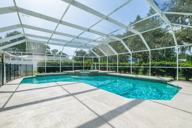 Building Photo - 8807 Wellesly Ct