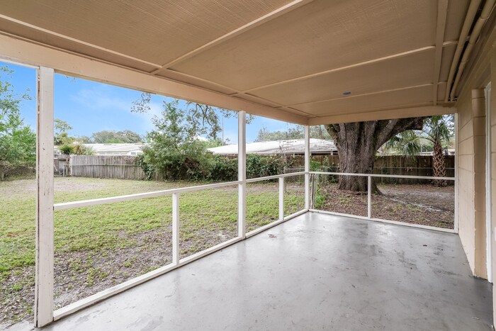 Building Photo - 6049 Cedar Hills Blvd